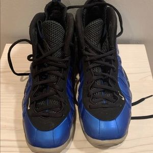 Nike Foamposite Size 6.5 Y